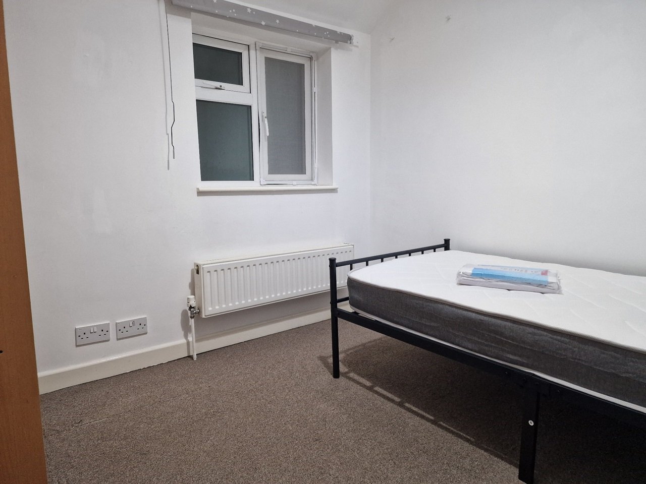 Room available in friendly house share